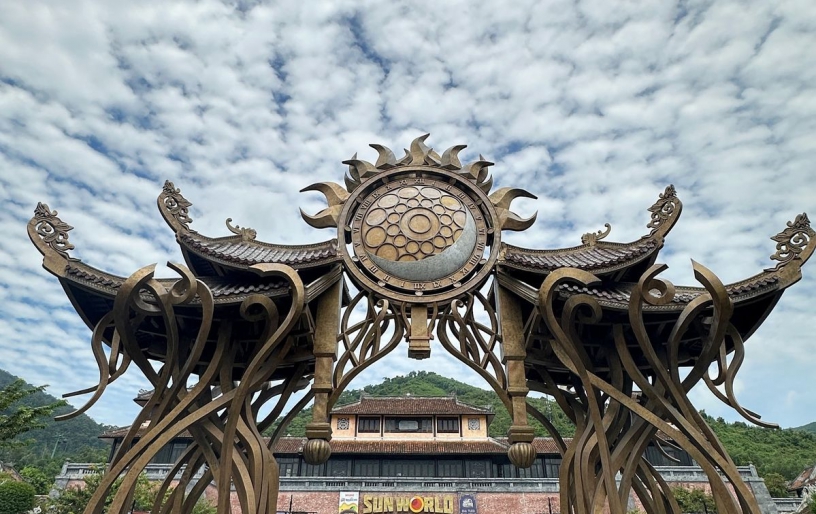 Golden Bridge - Bana Hills