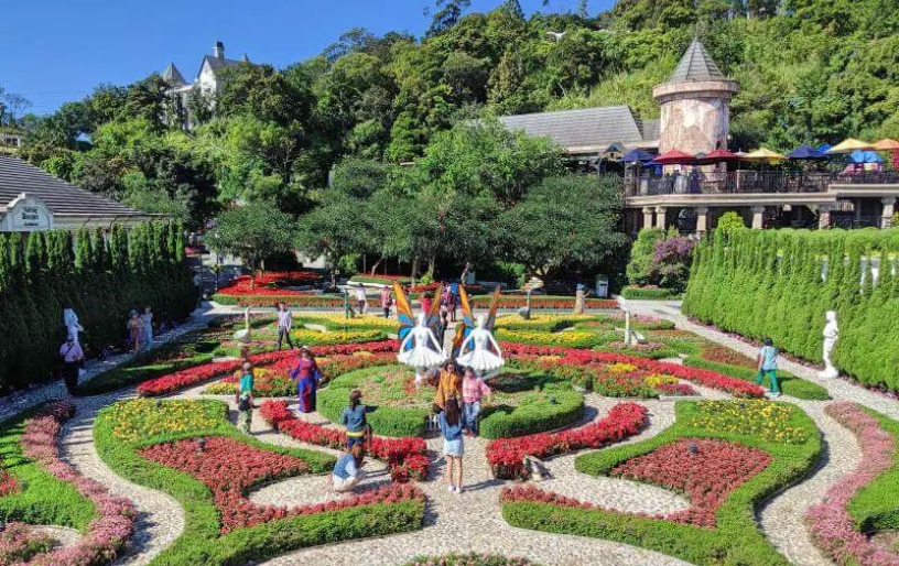 Golden Bridge - Bana Hills
