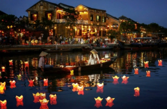 Hoi An by night - Special Tour (Depart from Da nang)