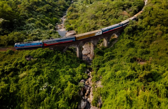 Da Nang - Hai Van Pass -Hue City Full-day