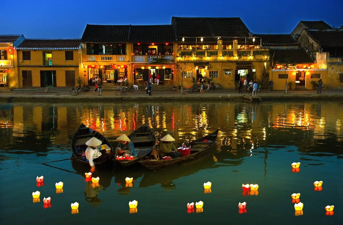 Hoi An Lantern Boat Tour